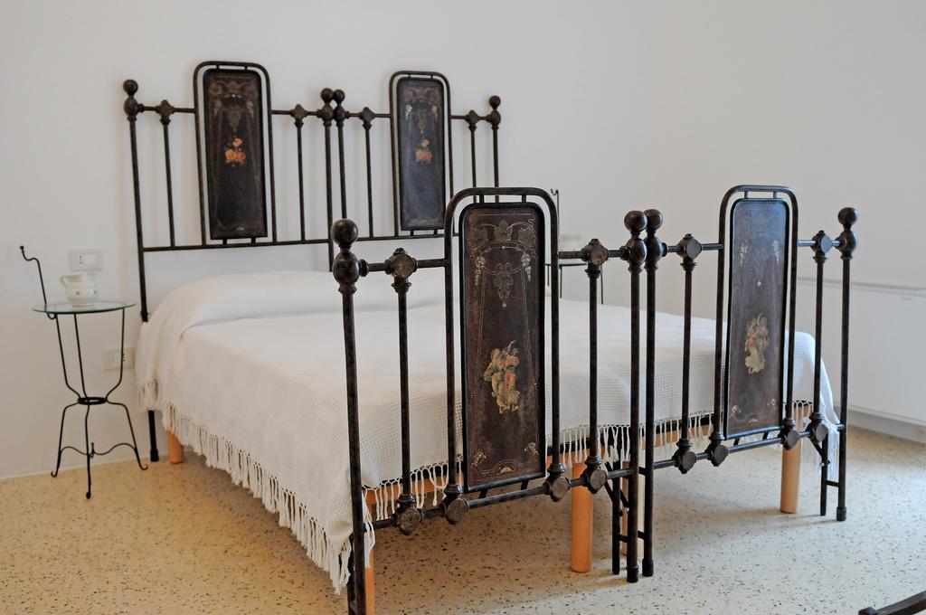 Holiday Home La Corte Dei Pirri 加利亚诺德尔卡波 客房 照片
